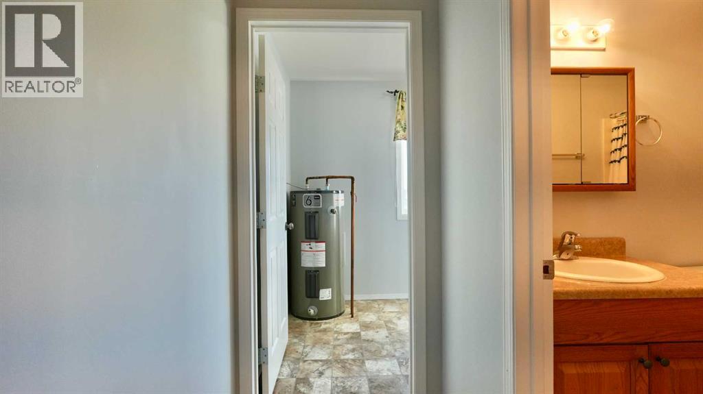 4903 50 Street - 29