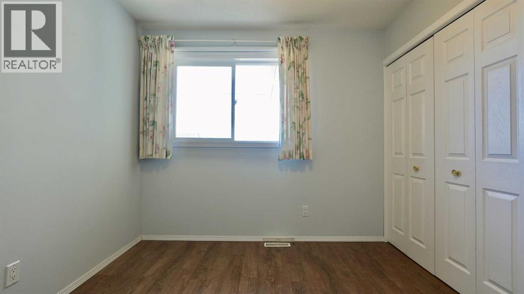 4903 50 Street - 41