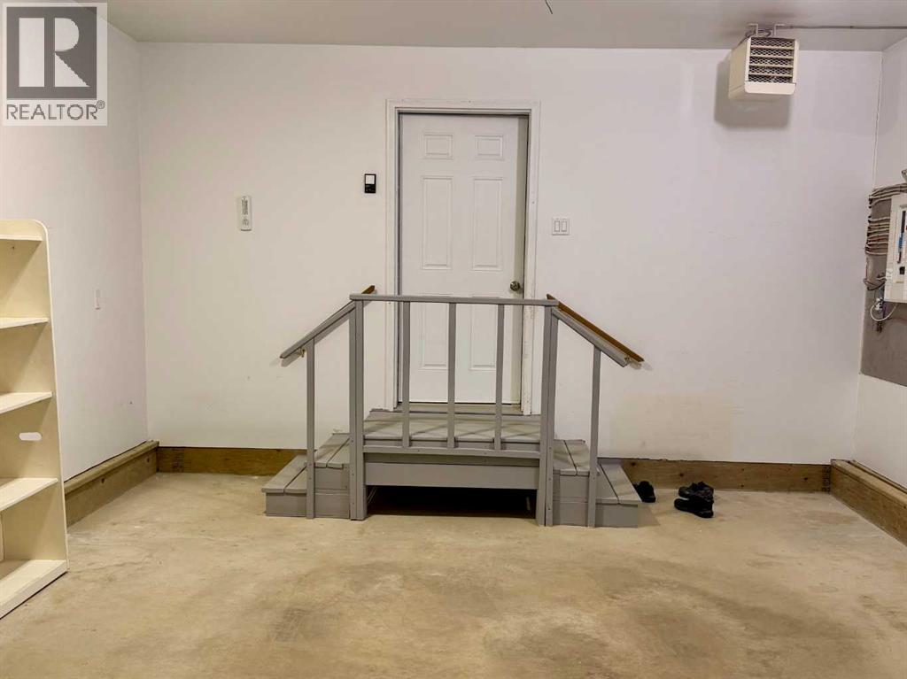 4903 50 Street - 45