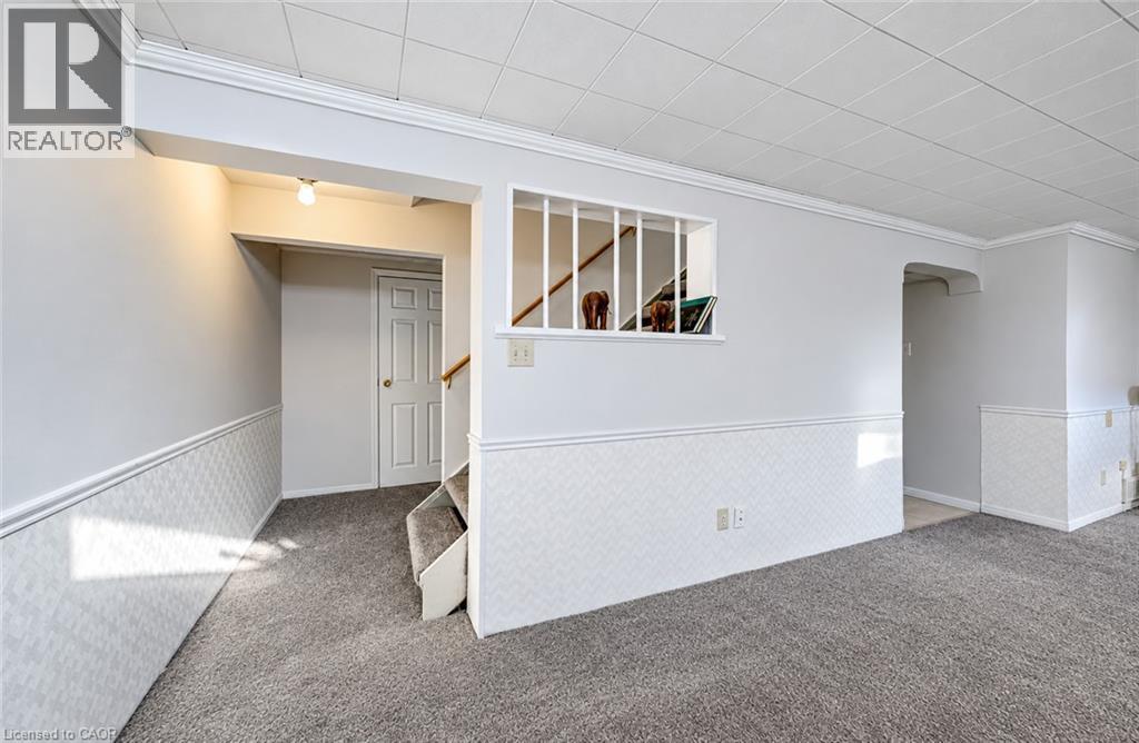 582 Grand Valley Drive — photo 12