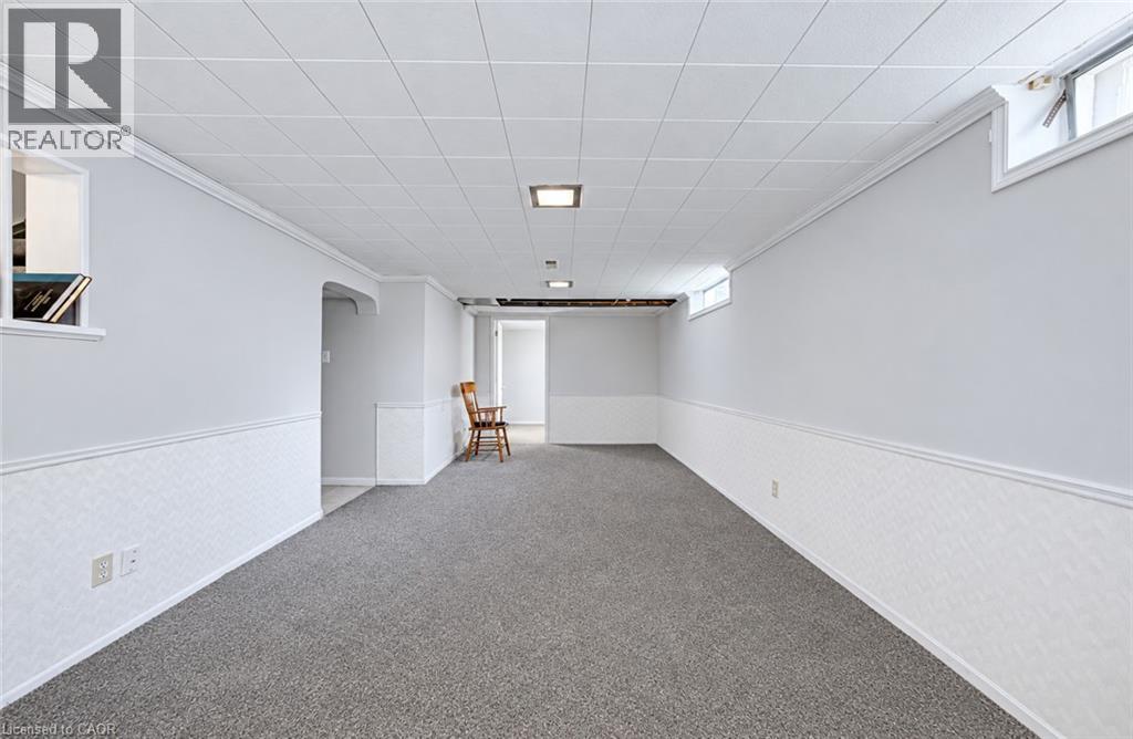 582 Grand Valley Drive — photo 13
