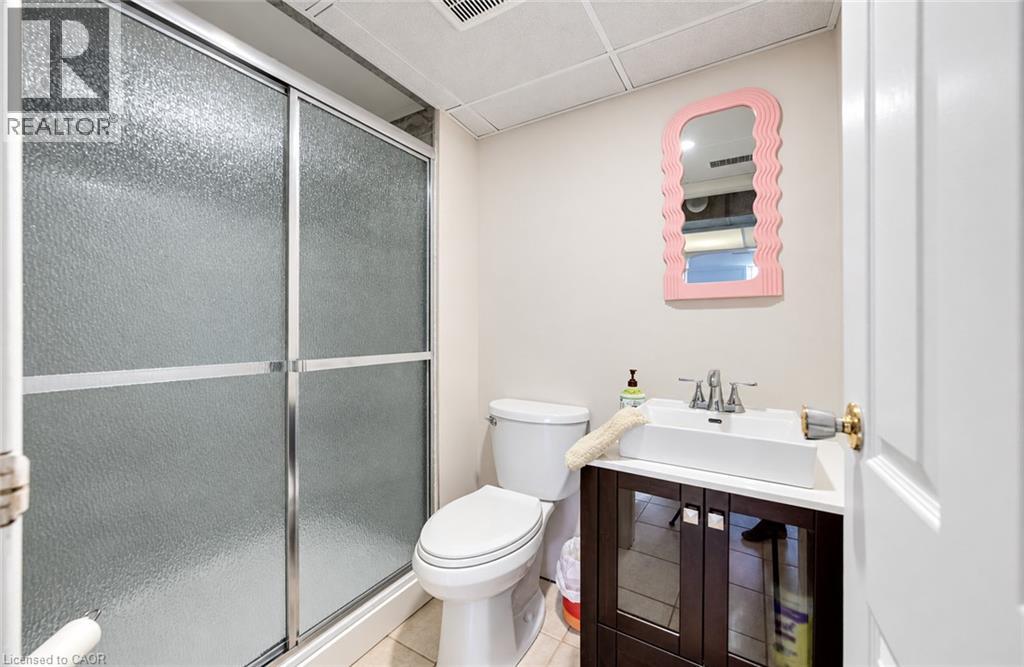 582 Grand Valley Drive — photo 15