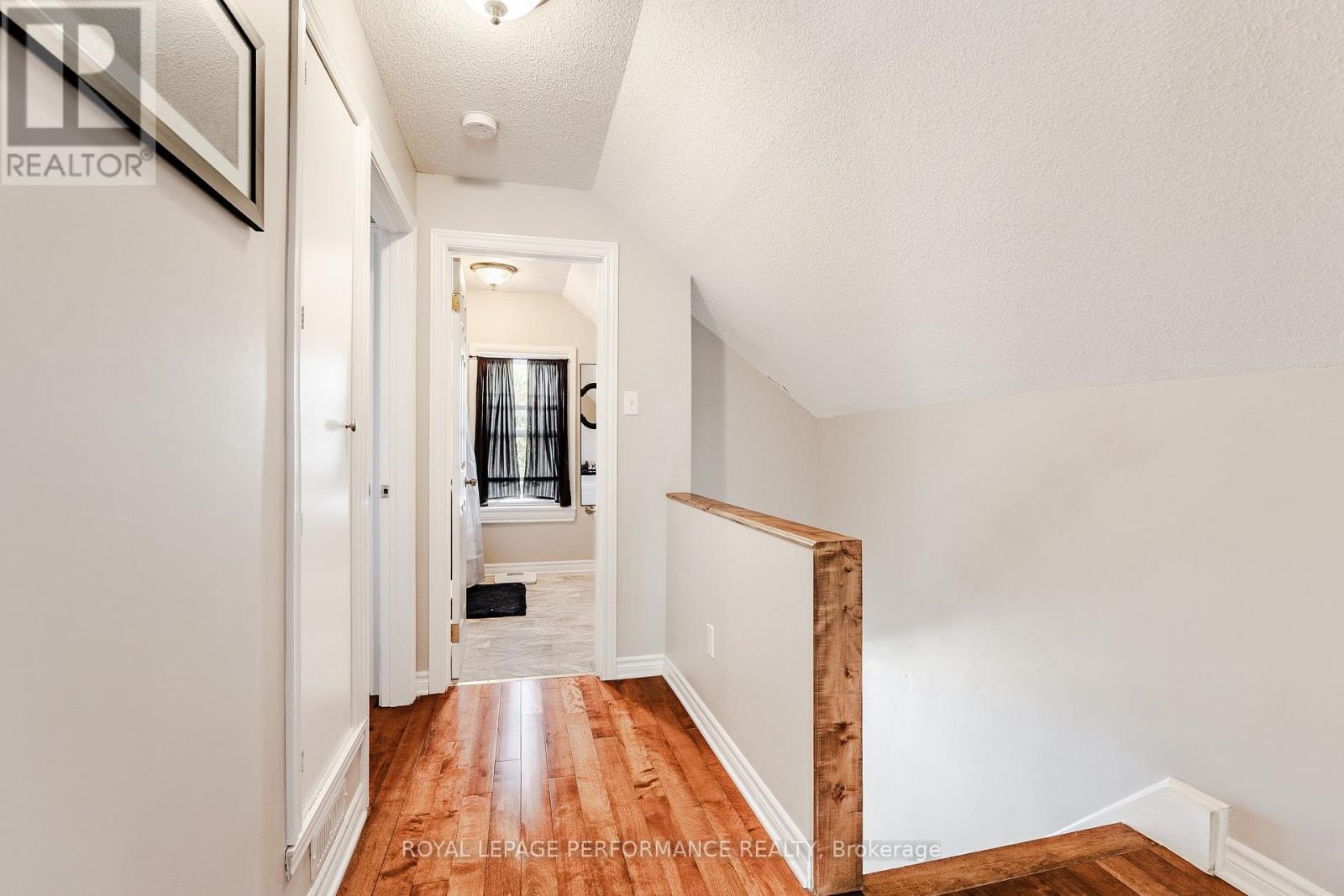 6 Whitehead Street — photo 22