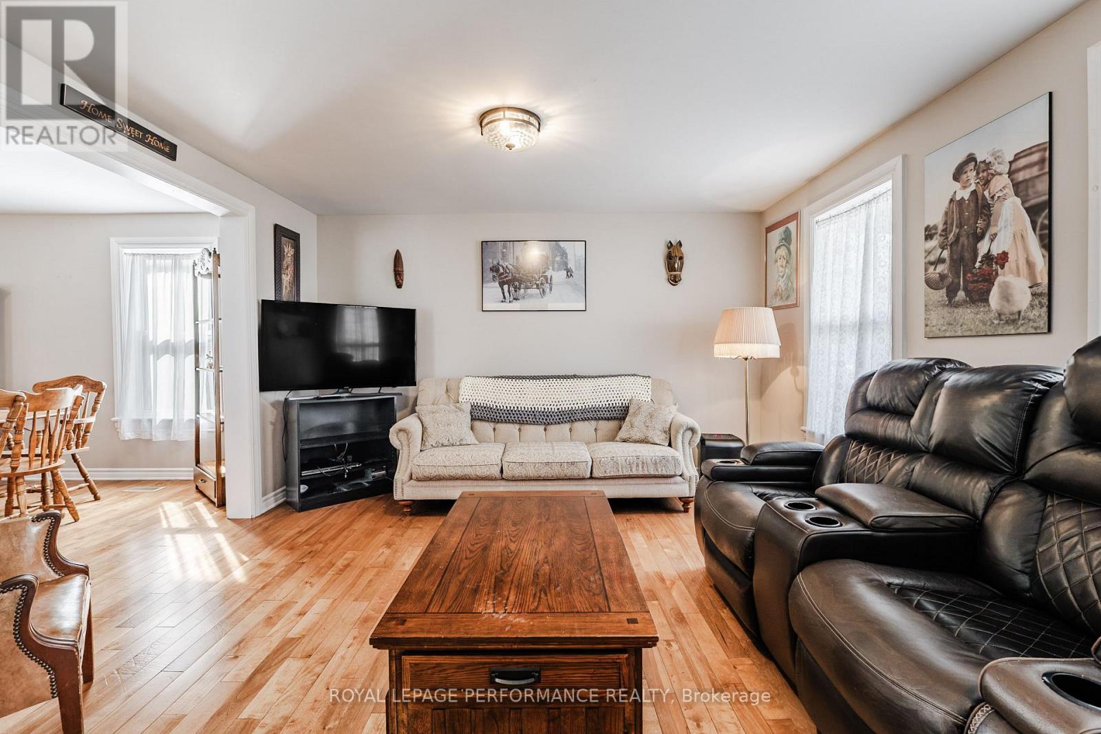 6 WHITEHEAD STREET - 6