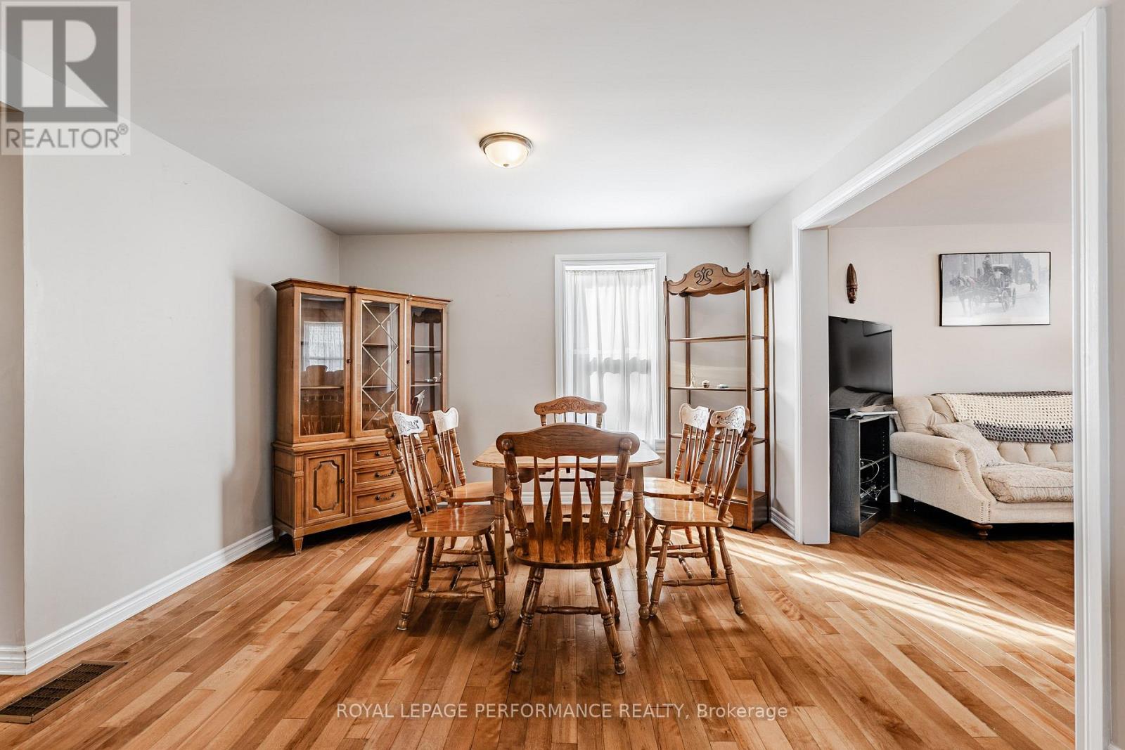 6 WHITEHEAD STREET - 8