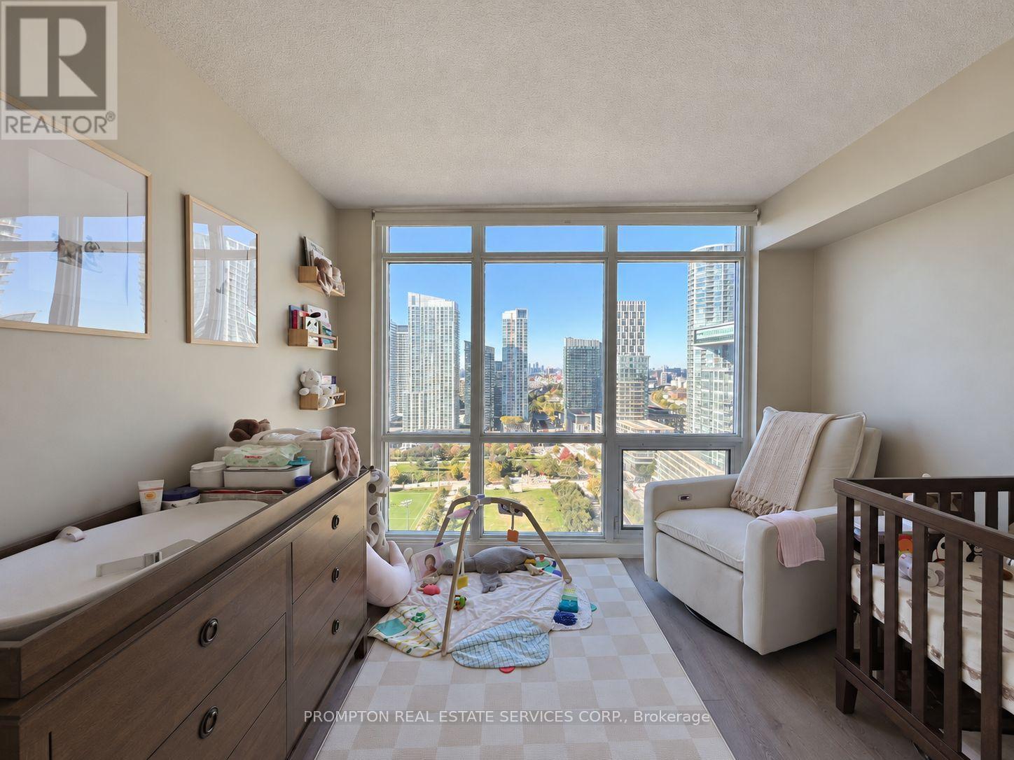 15 Fort York Boulevard — photo 18