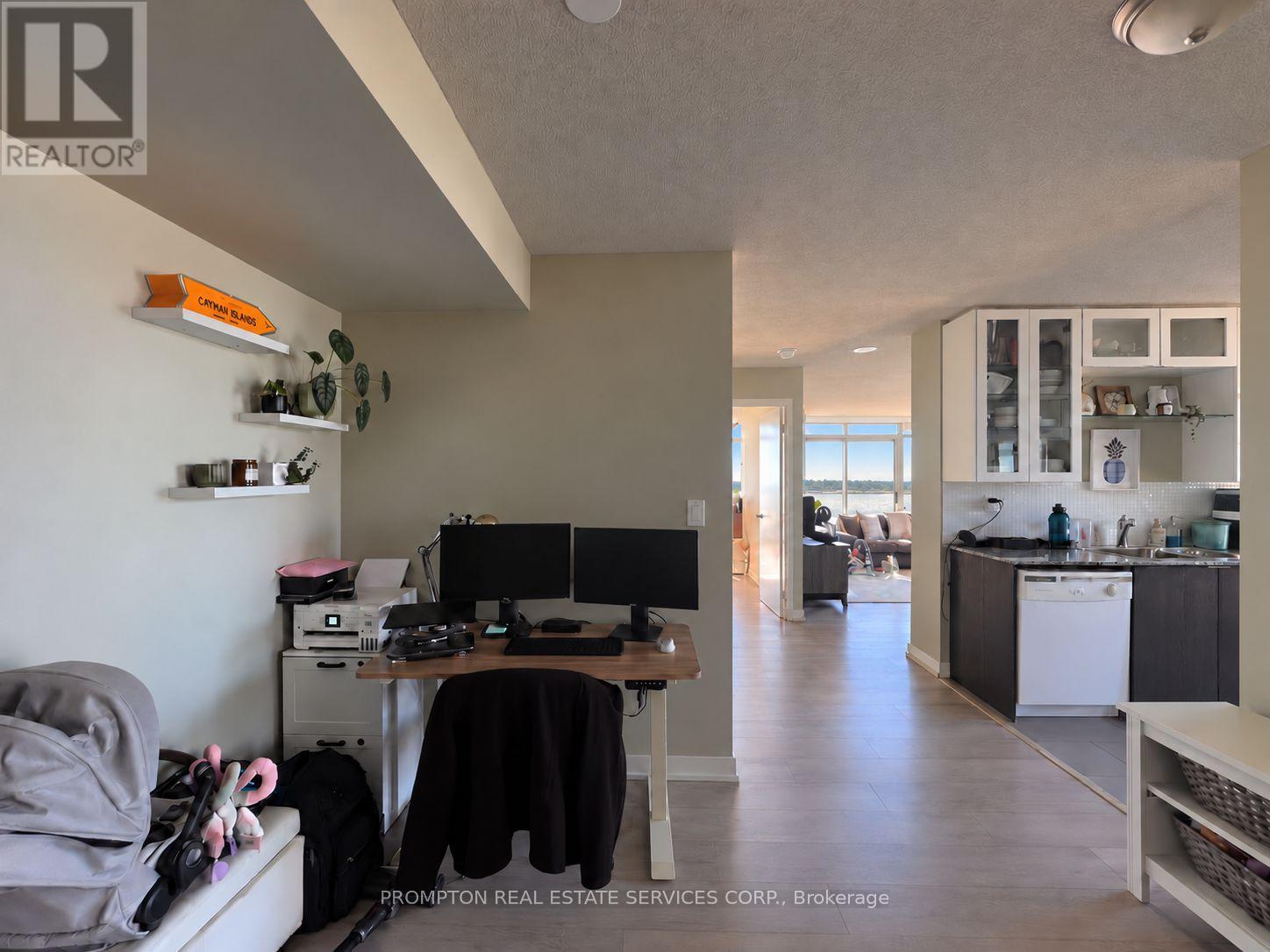 15 Fort York Boulevard — photo 22