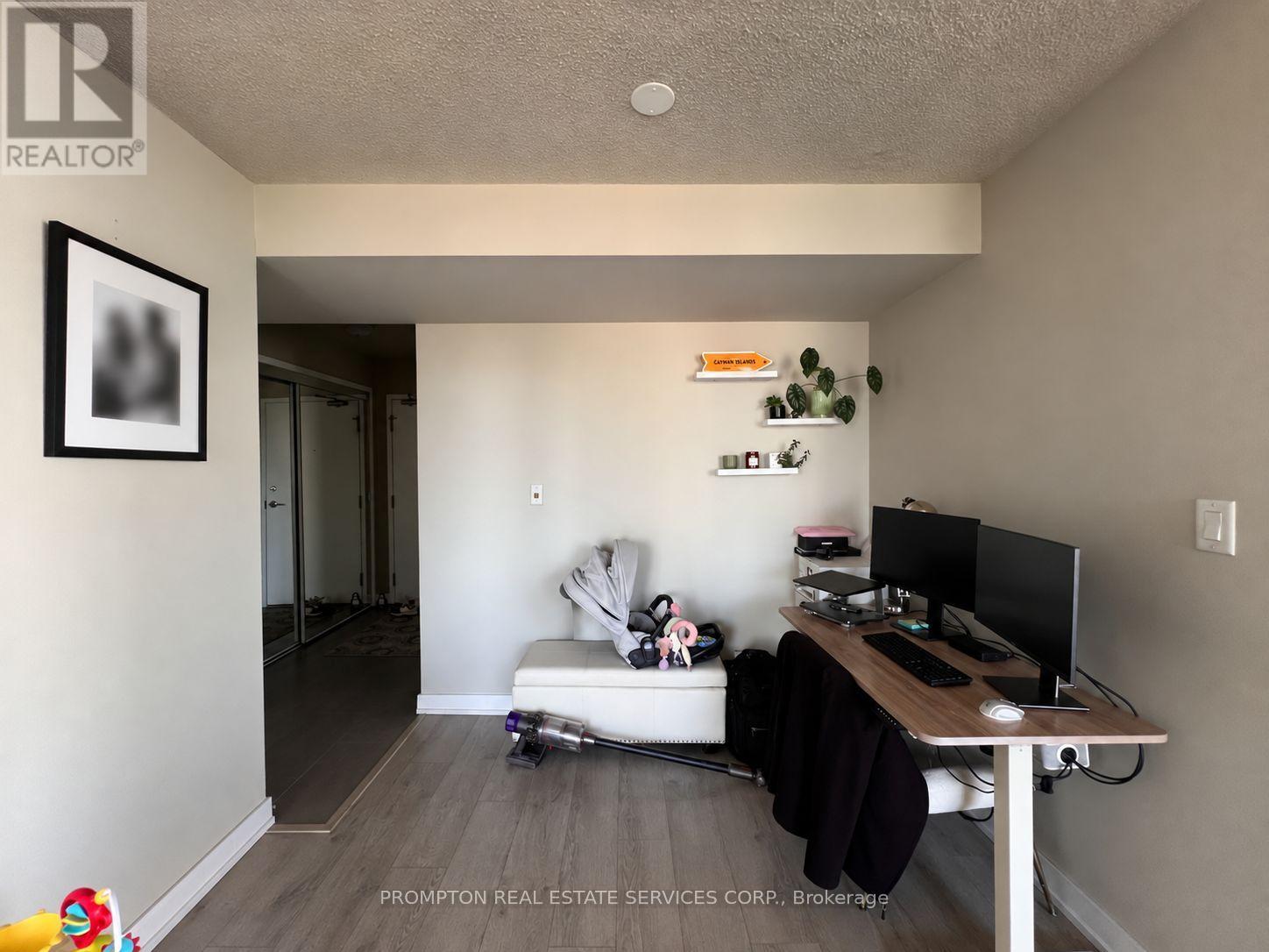 15 Fort York Boulevard — photo 24