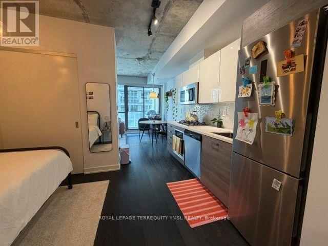 39 Brant Street — photo 18
