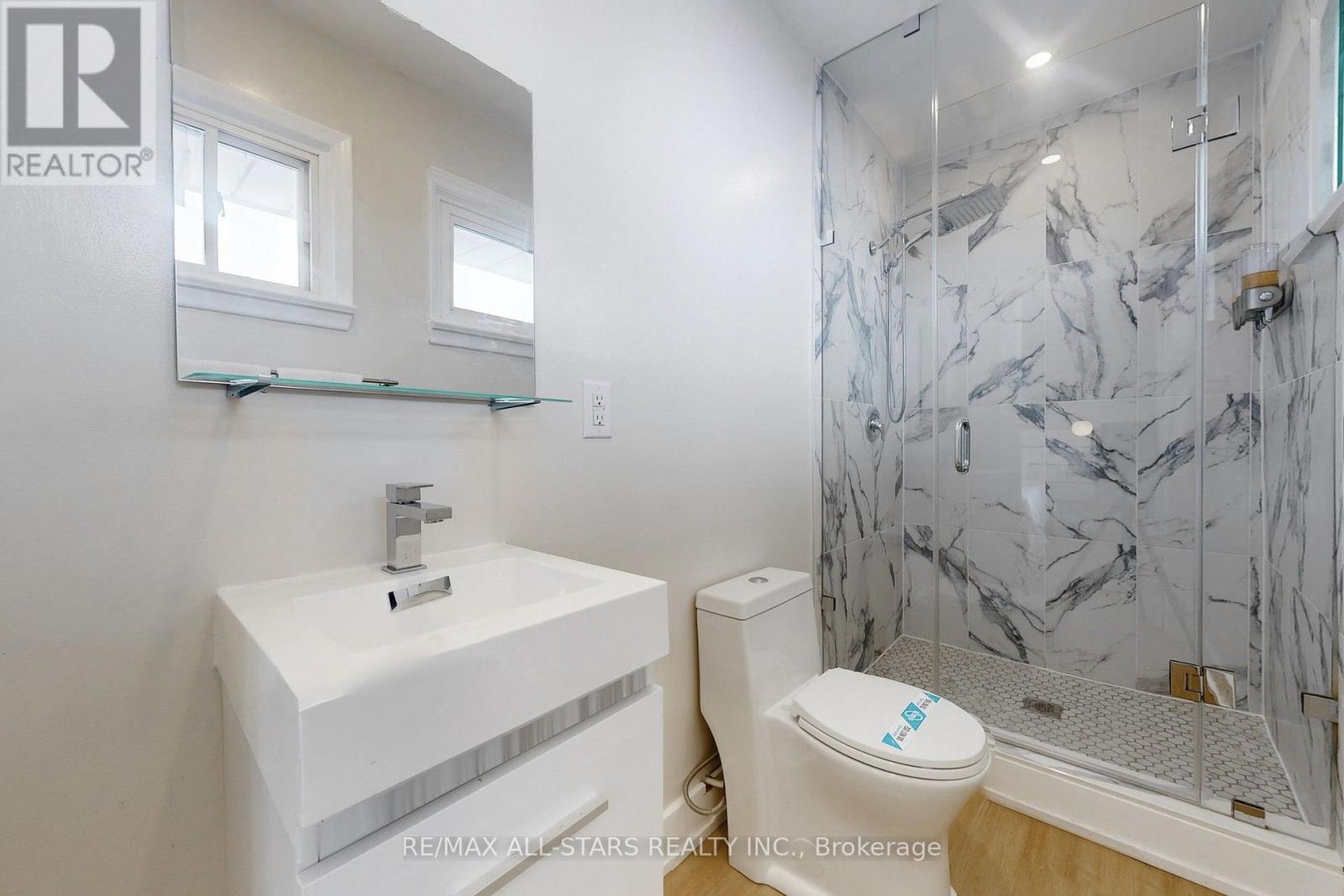 105 Betty Ann Drive — photo 11