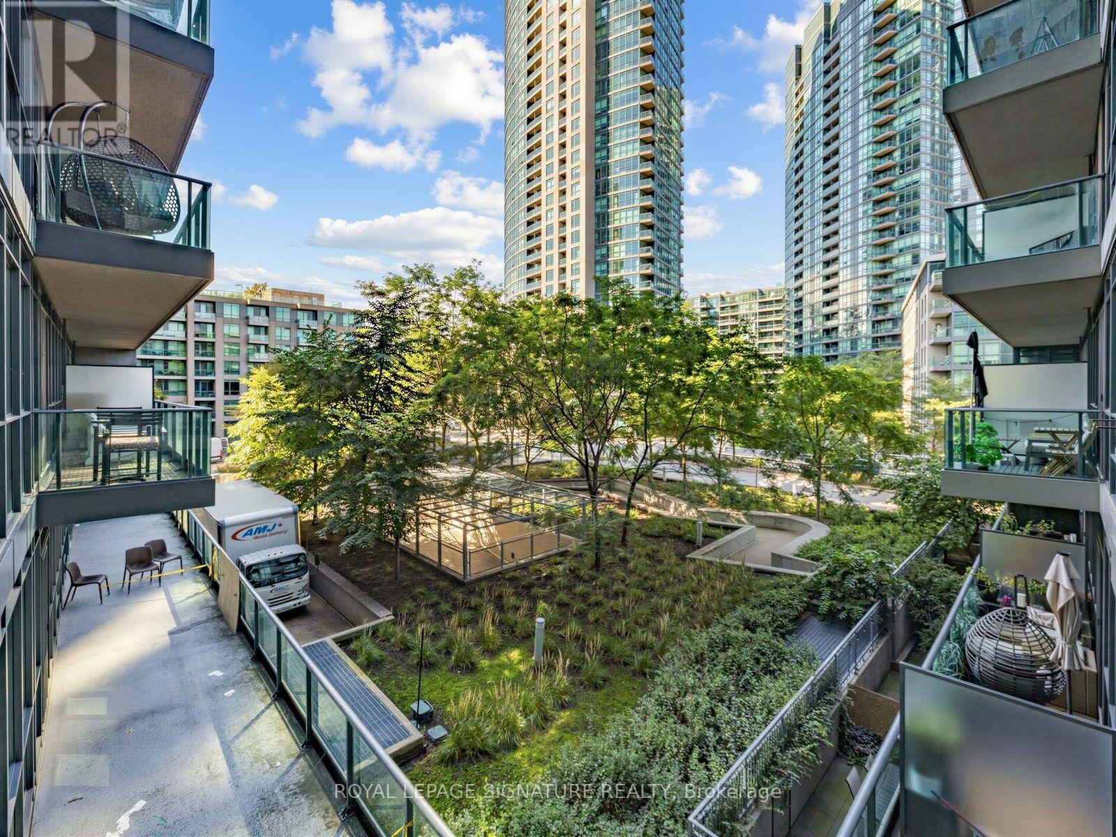 209 Fort York Boulevard — photo 16