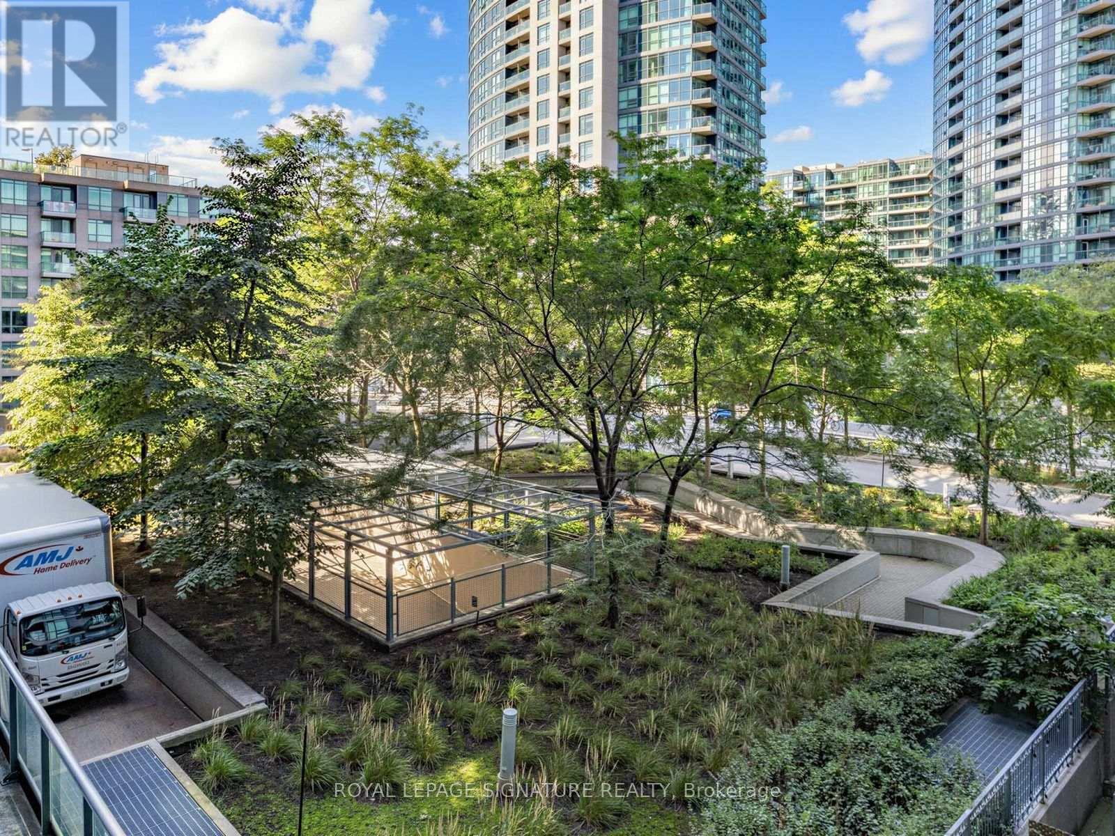 209 Fort York Boulevard — photo 17