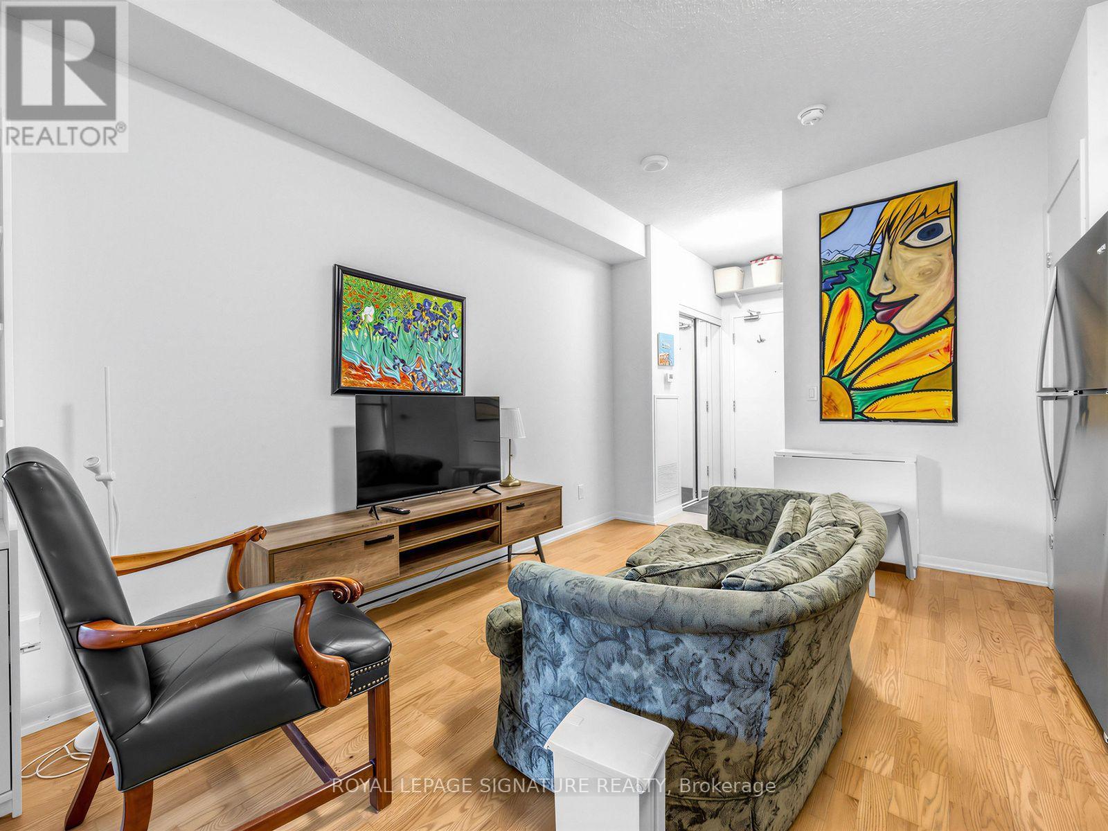 209 Fort York Boulevard — photo 4