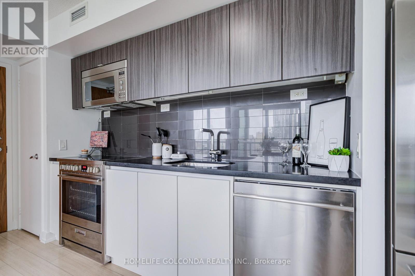 #1512 85 QUEENS WHARF ROAD - 10