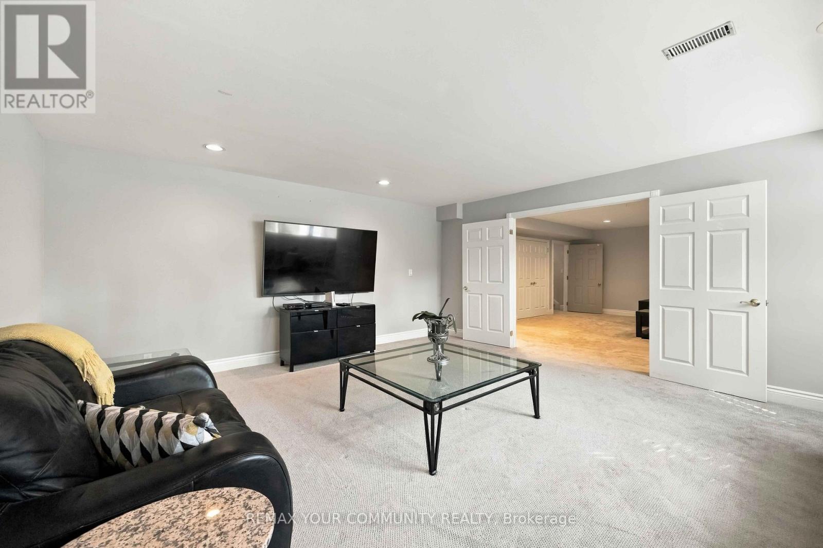 571 OLD ORCHARD GROVE - 32