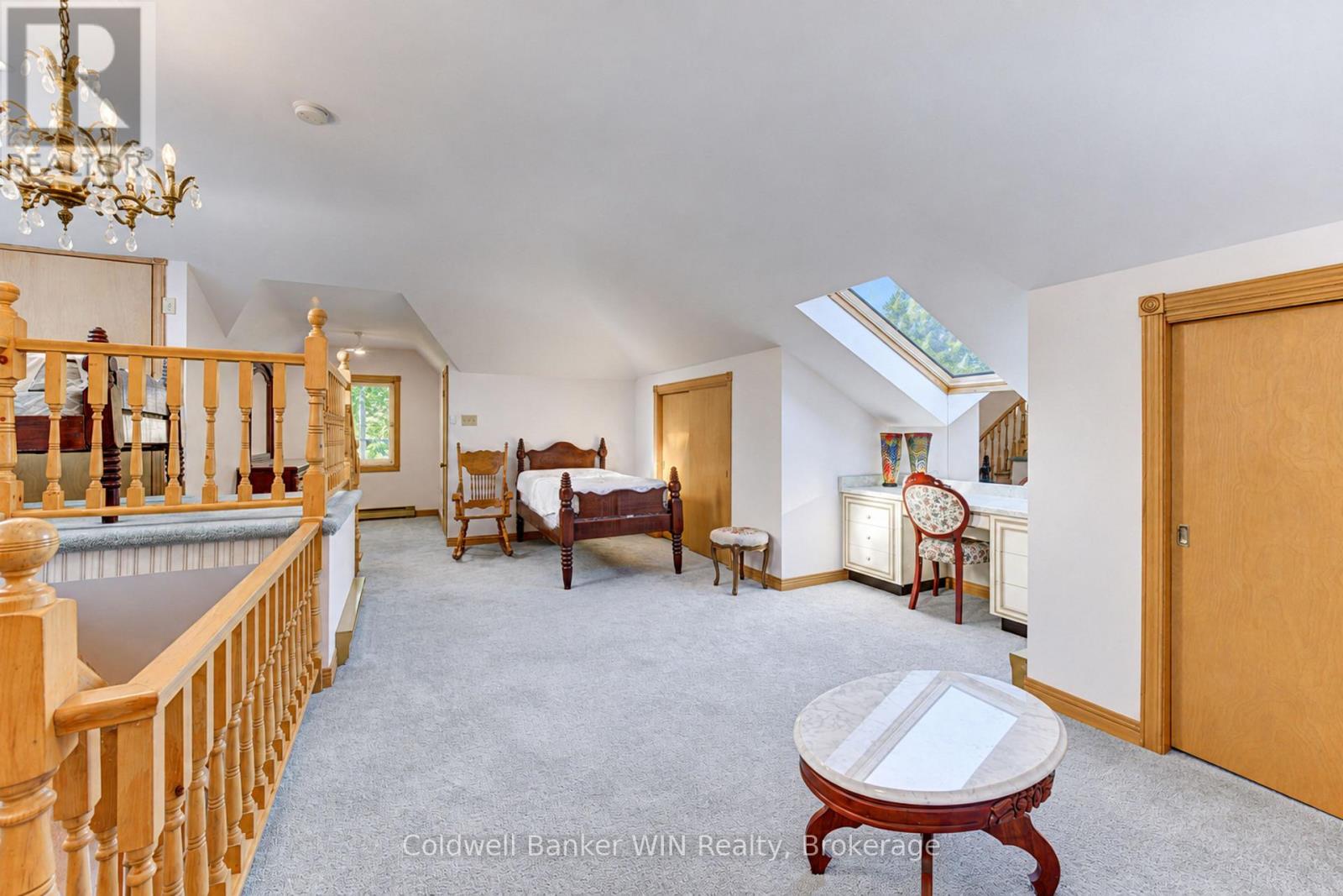338 Fergus Street North — photo 30