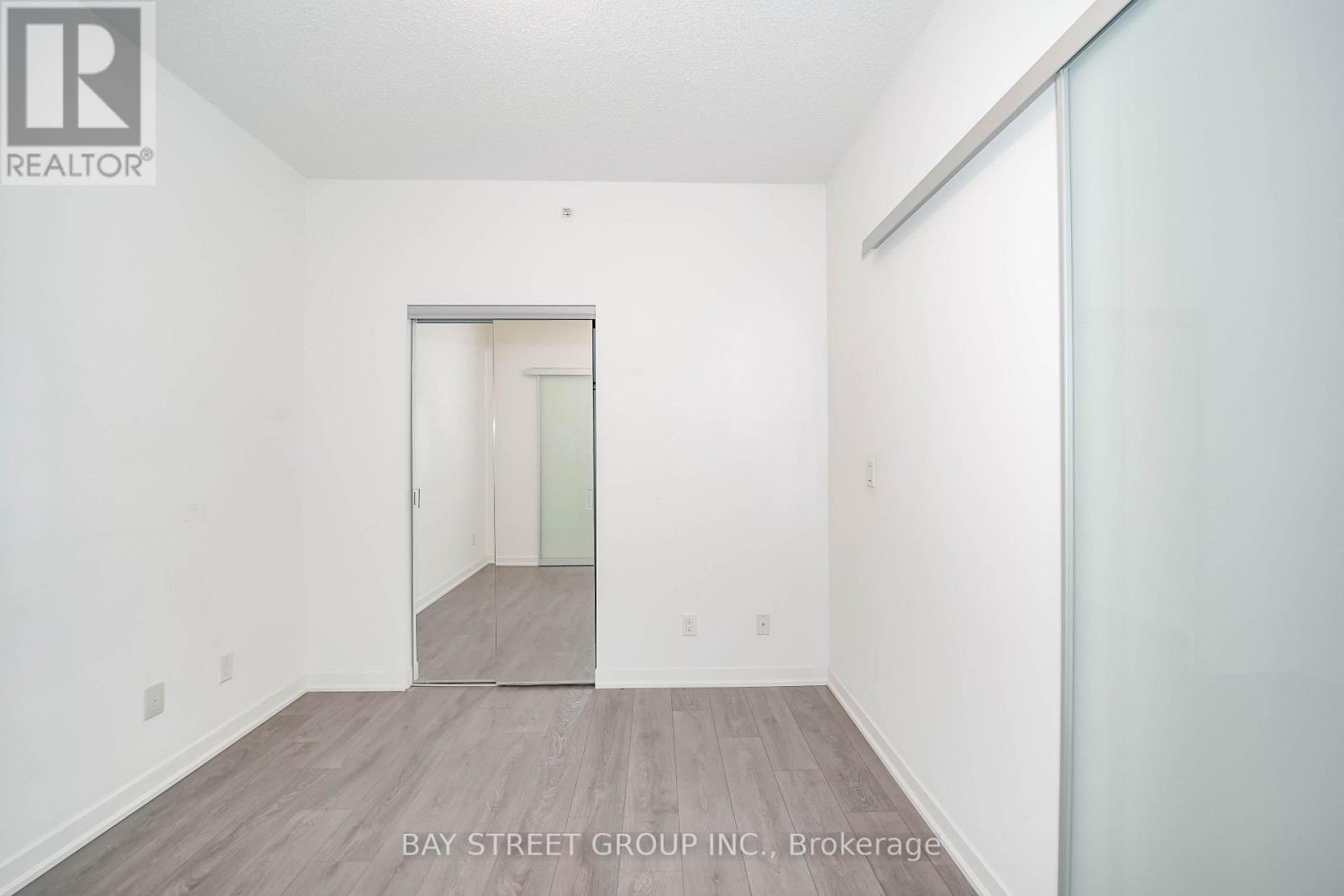 150 East Liberty Street — photo 17