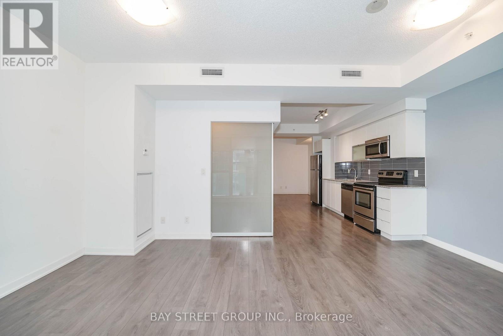 150 East Liberty Street — photo 26