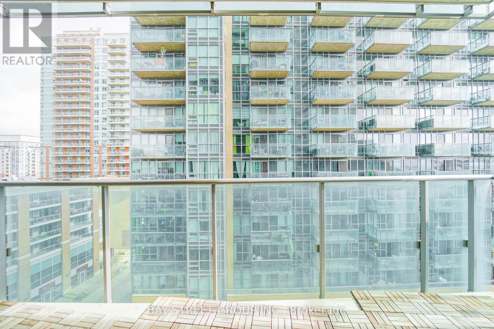 150 East Liberty Street — photo 27