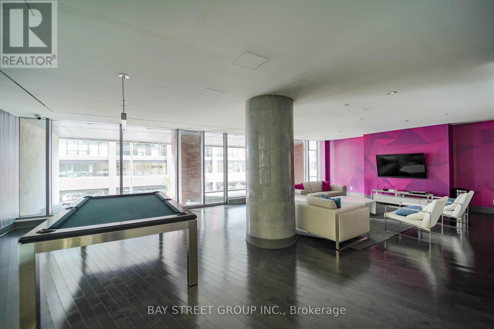 150 East Liberty Street — photo 39
