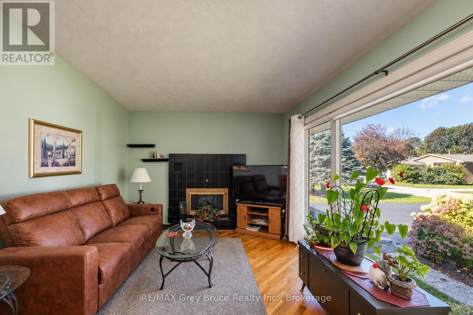 617 17TH STREET W - 6