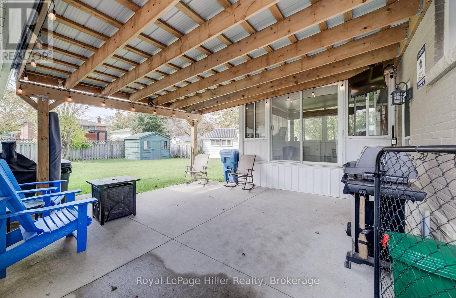 164 STRACHAN STREET - 22