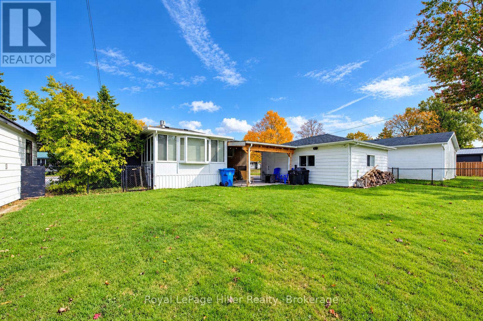 164 STRACHAN STREET - 26