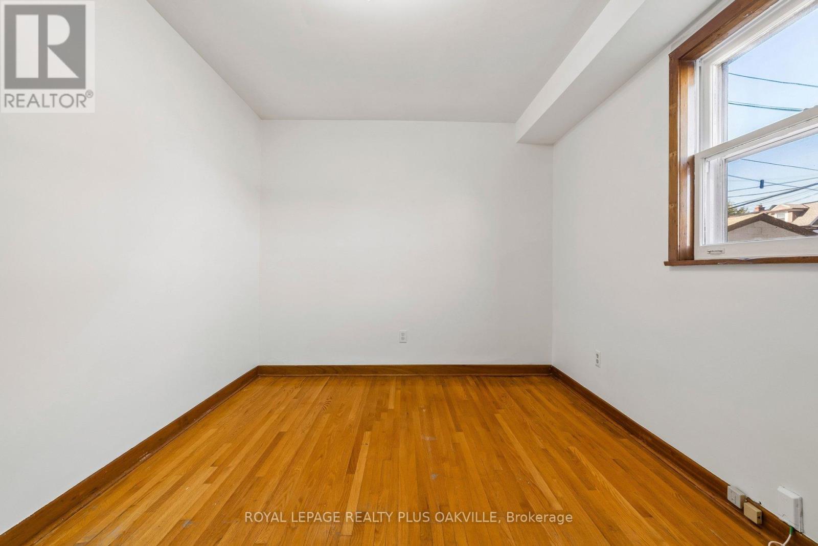 72a Lindsey Avenue, Toronto, ON photo 15