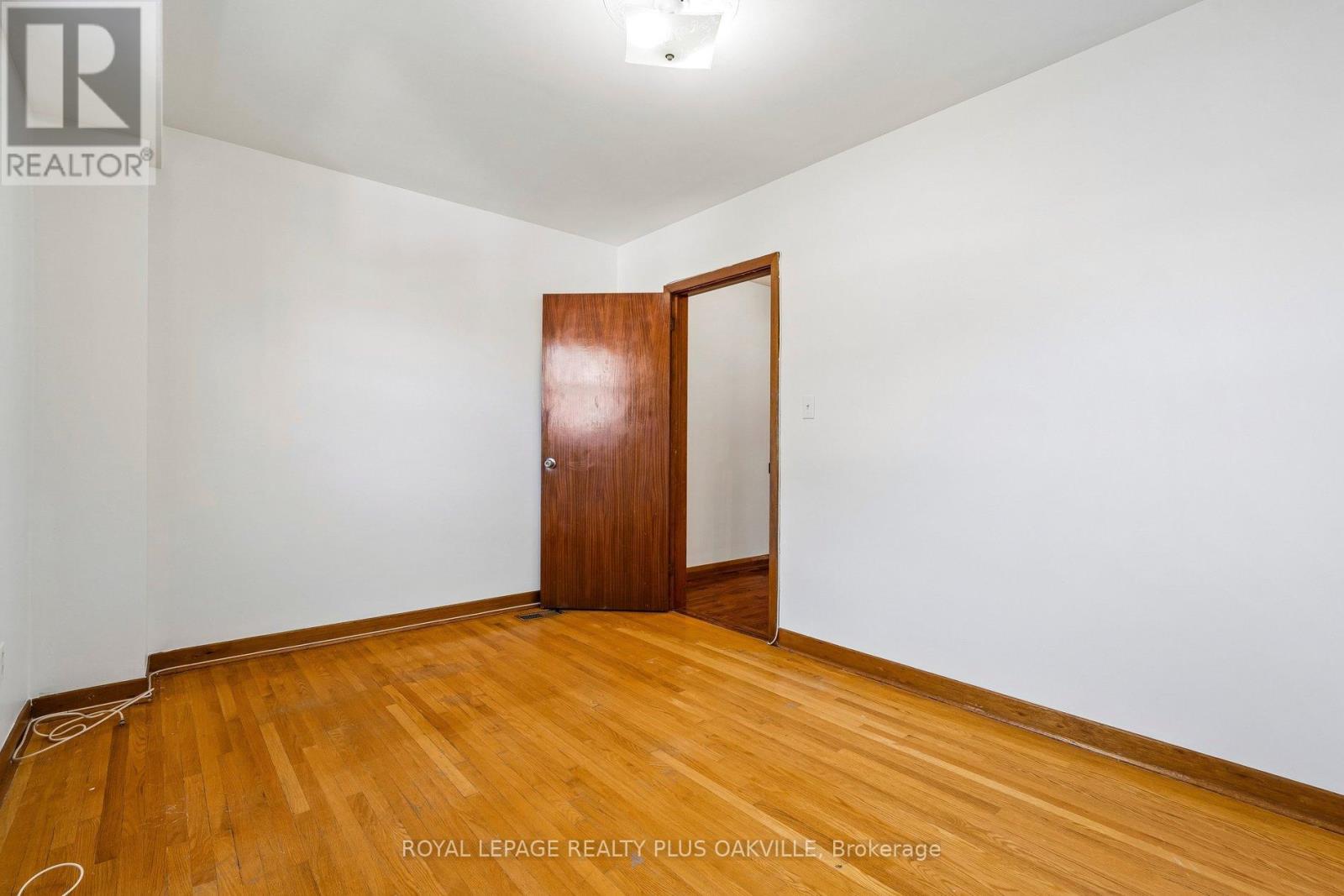 72a Lindsey Avenue, Toronto, ON photo 16