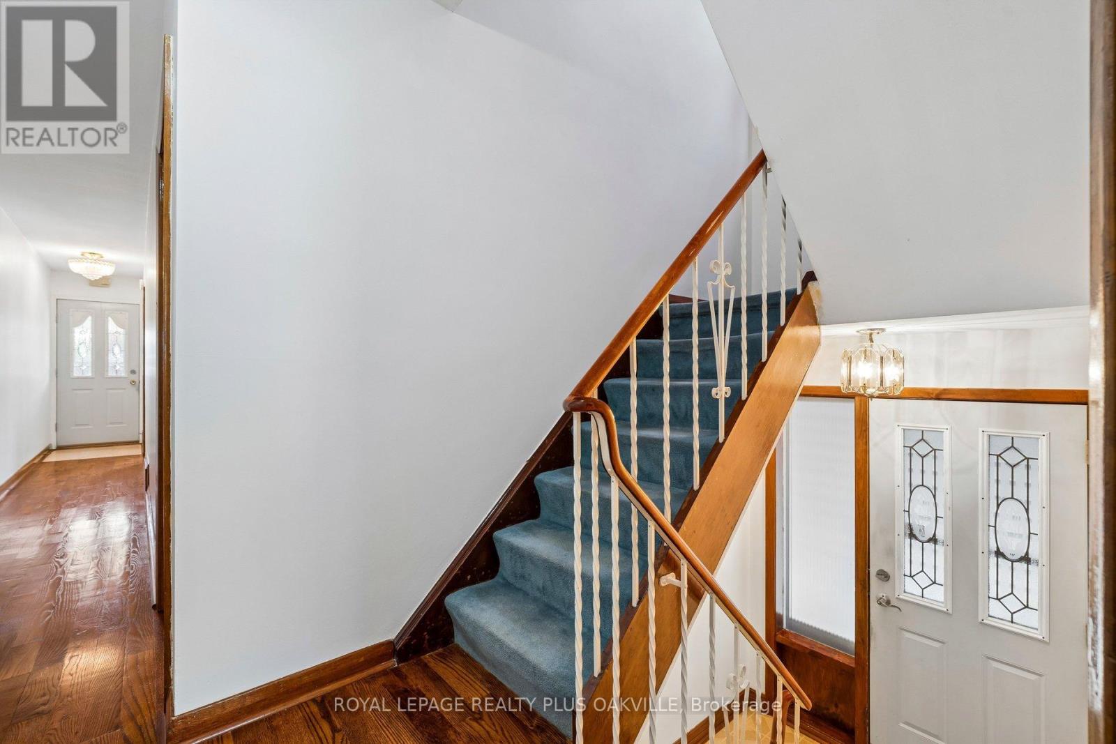72a Lindsey Avenue, Toronto, ON photo 17