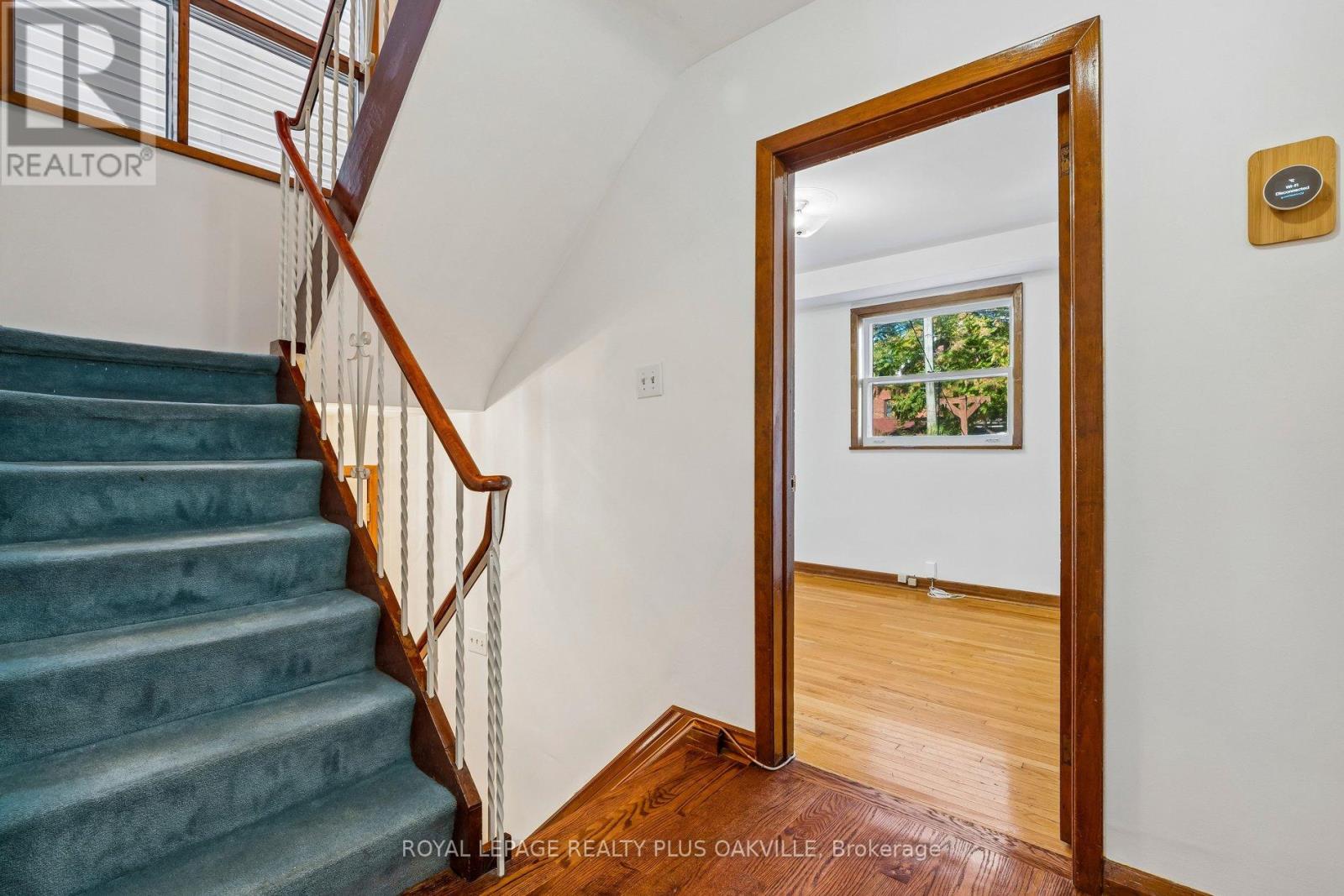 72a Lindsey Avenue, Toronto, ON photo 18