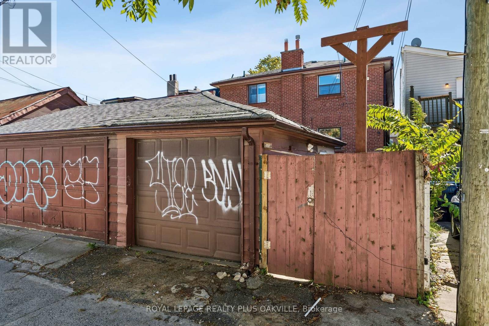 72a Lindsey Avenue, Toronto, ON photo 41