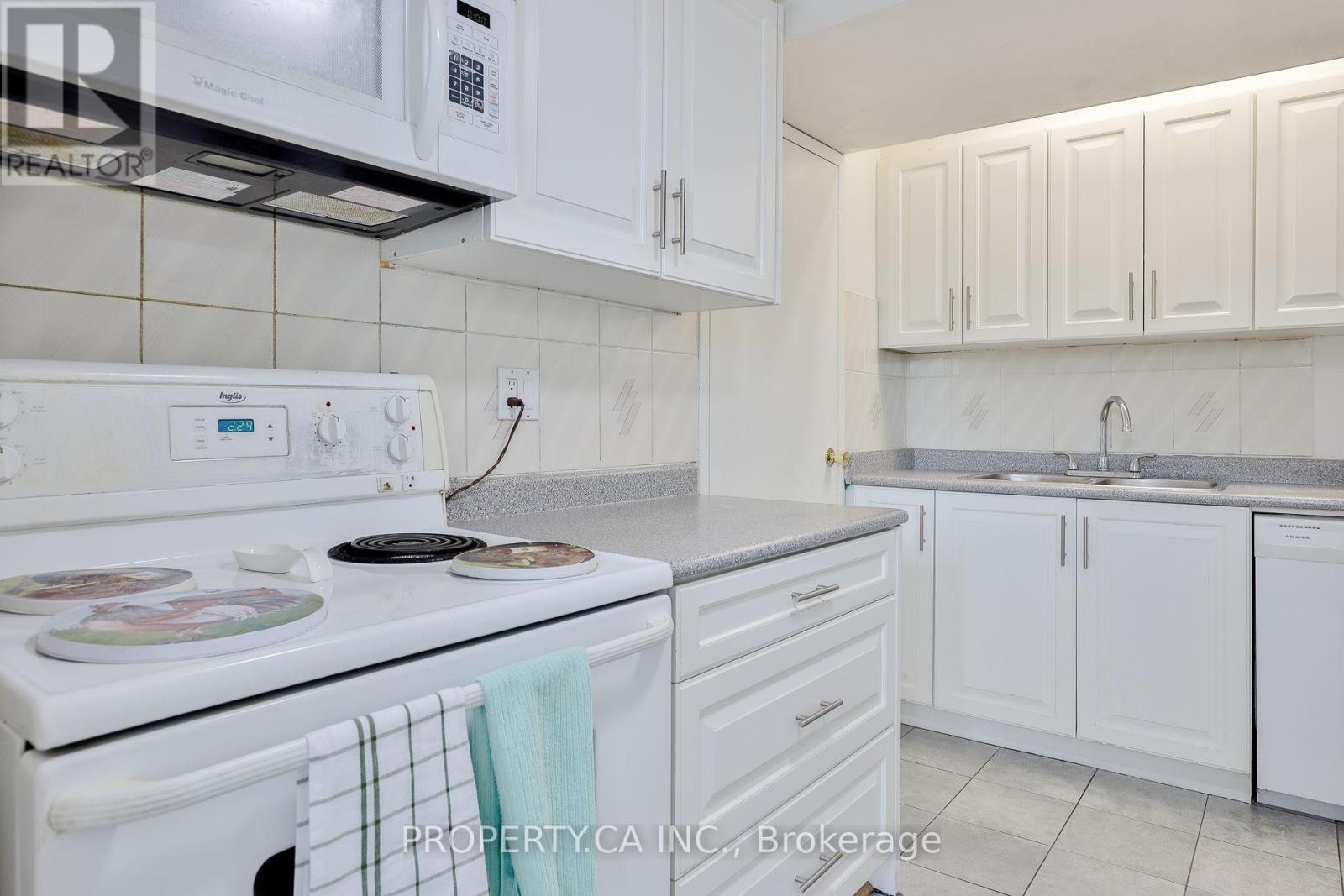 #517 5 PARKWAY FOREST DRIVE - 11