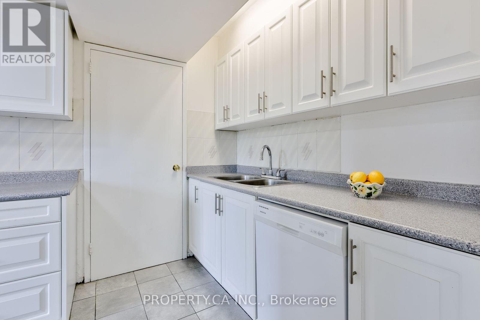 #517 5 PARKWAY FOREST DRIVE - 13