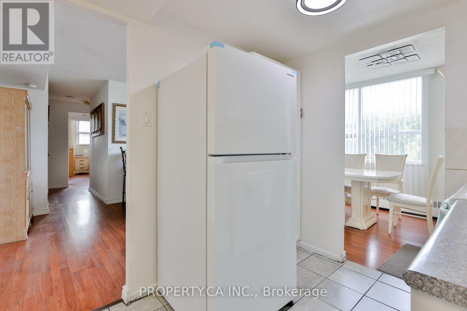 517- 5 Parkway Forest Drive, Toronto, ON photo 18