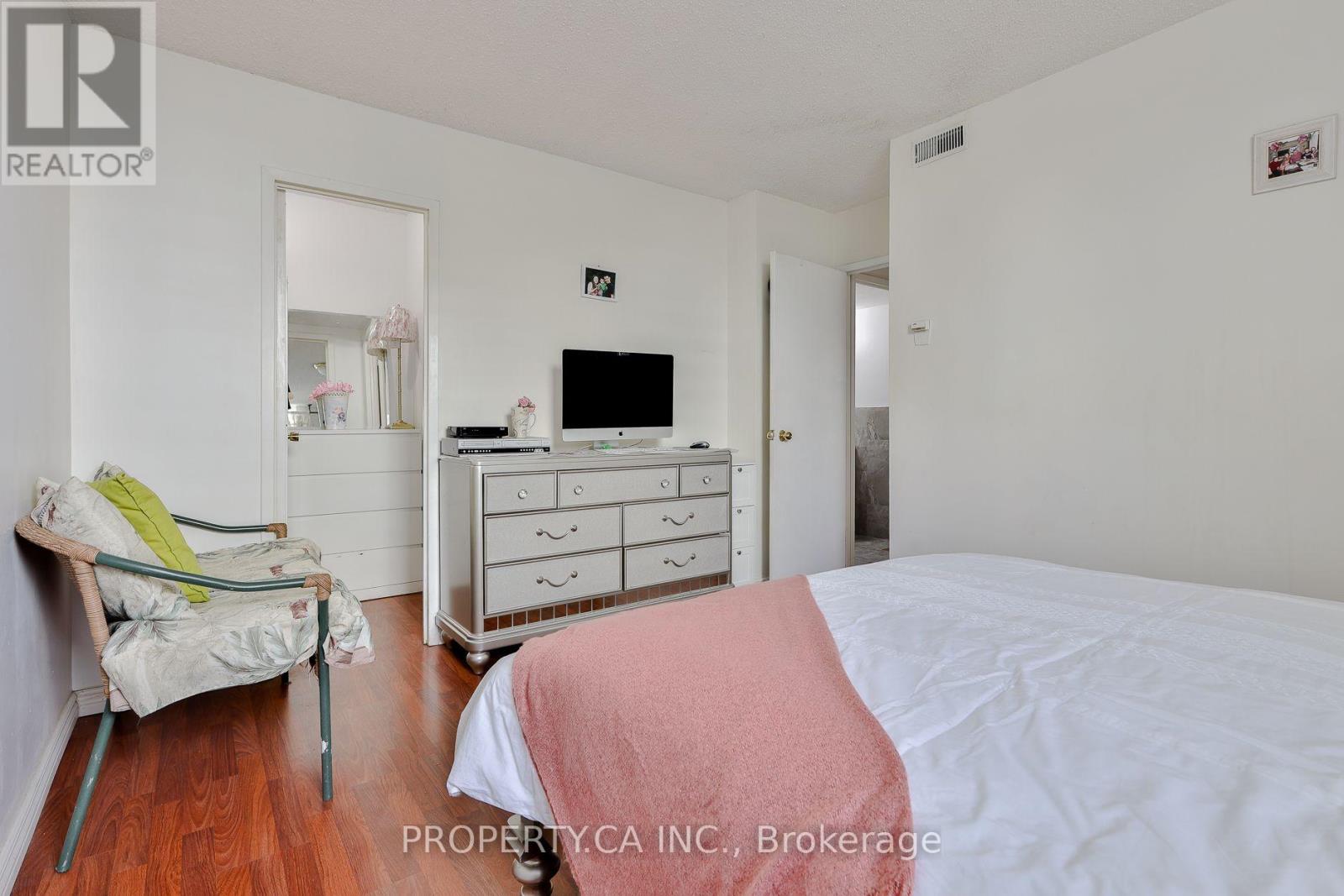 #517 5 PARKWAY FOREST DRIVE - 30