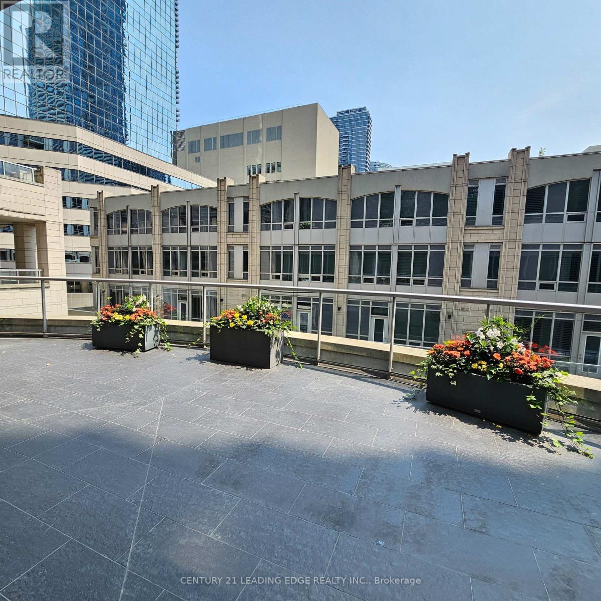 761 Bay Street — photo 18