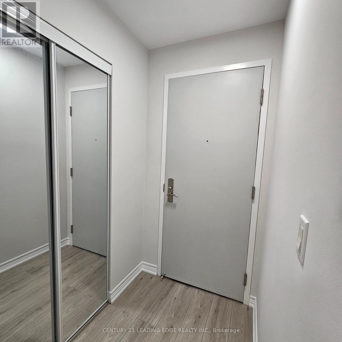 714 - 761 BAY STREET, Toronto (Bay Street Corridor) — photo 4