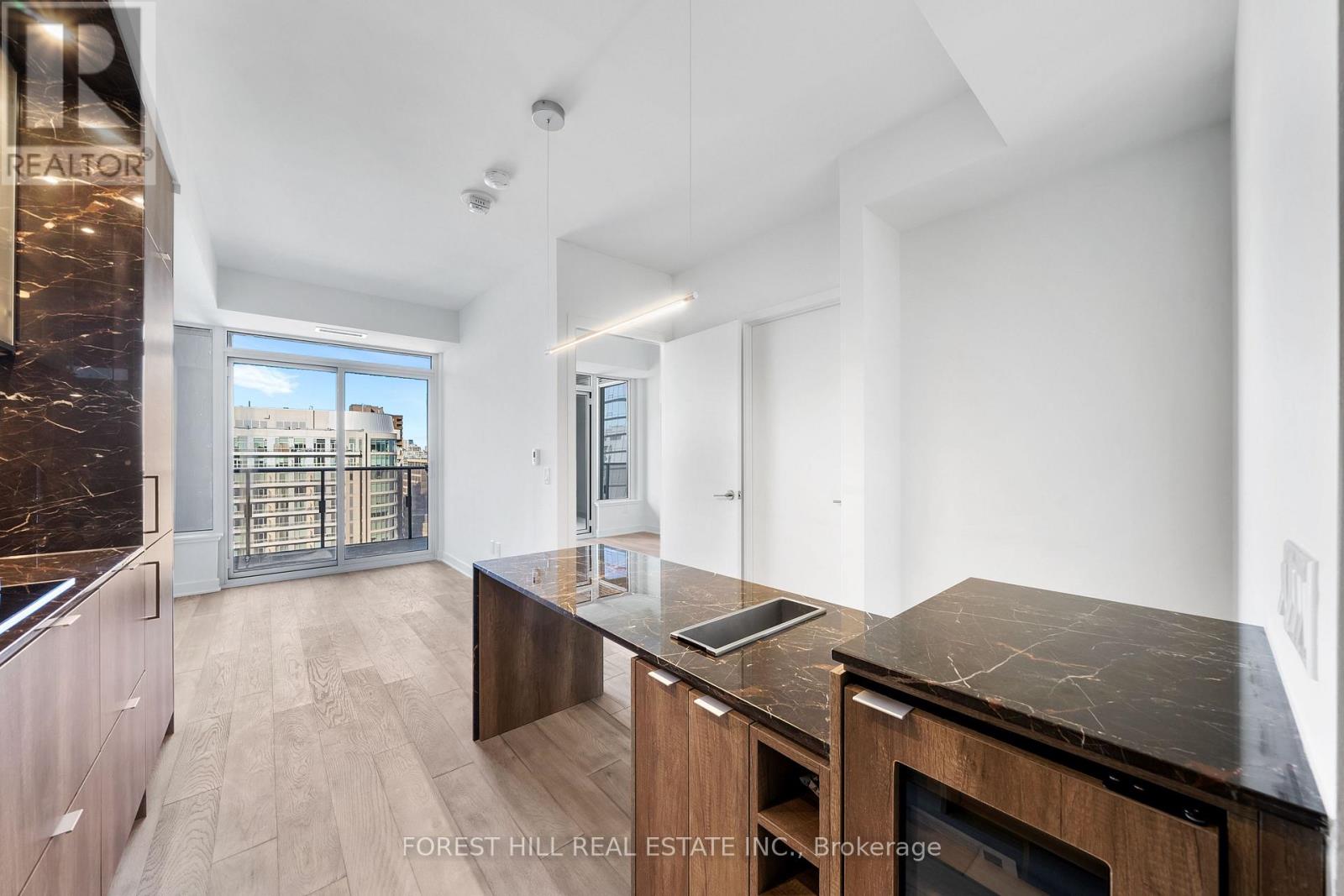 1104 - 11 YORKVILLE AVENUE, Toronto (Annex) — photo 8