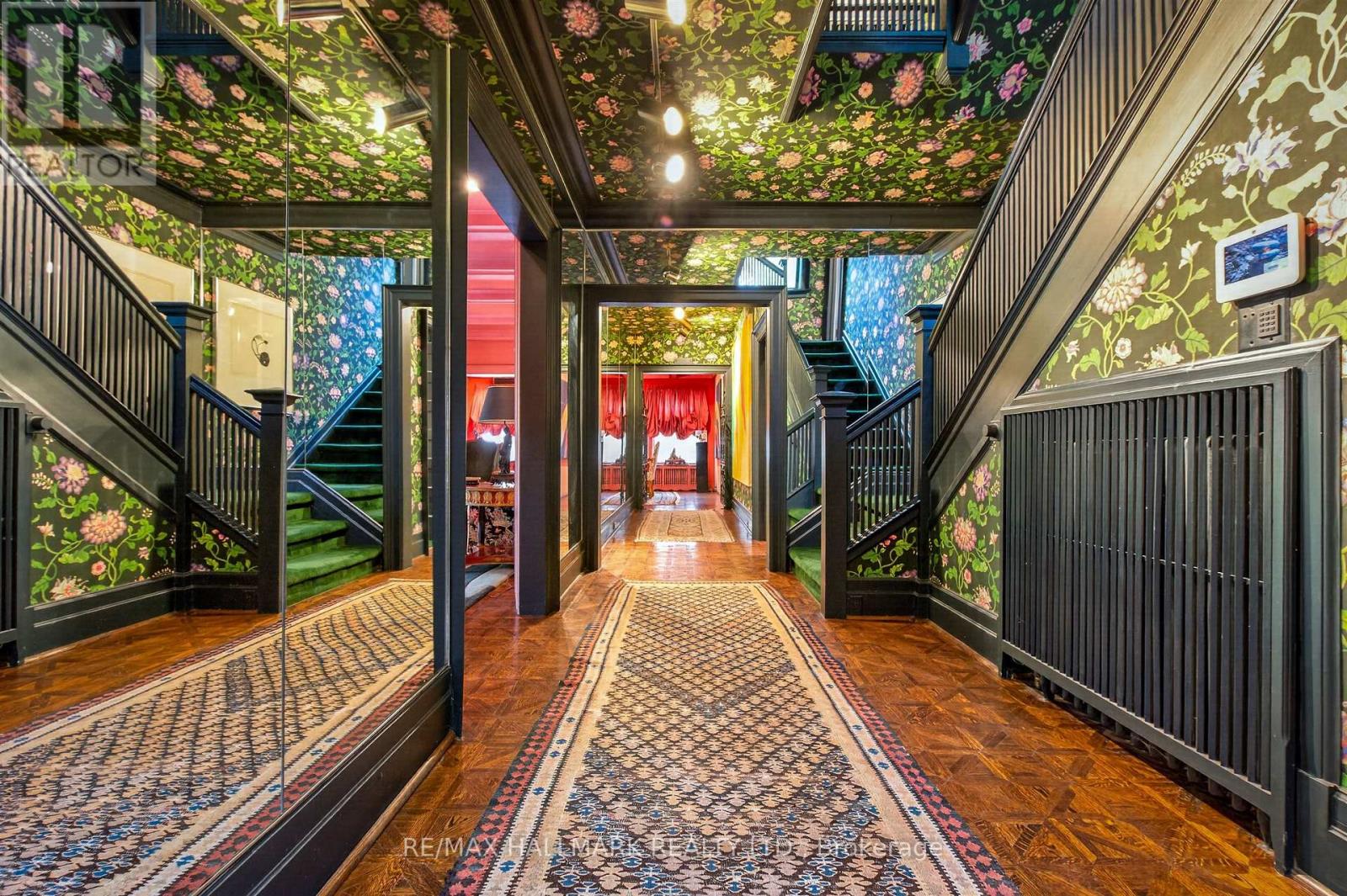11 Pine Hill Road, Toronto, ON photo 14