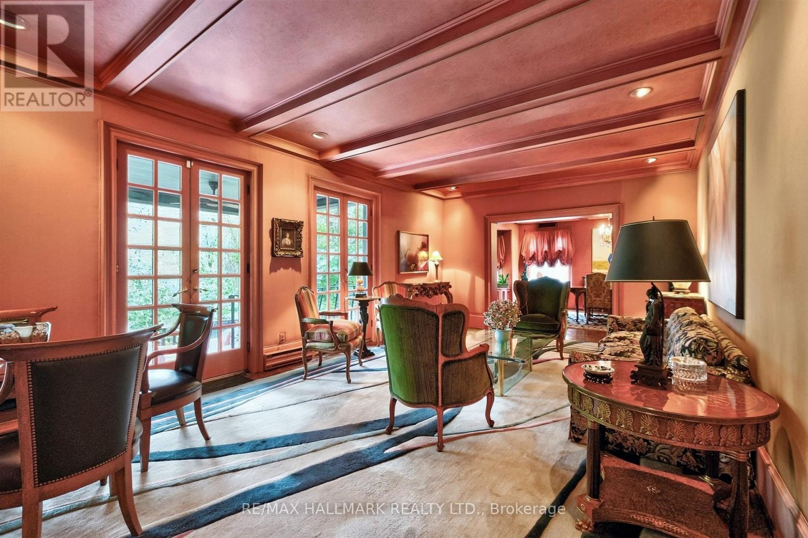 11 Pine Hill Road, Toronto, ON photo 17