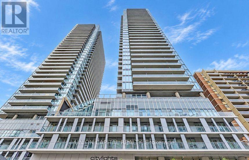 195 Redpath Avenue — photo 8