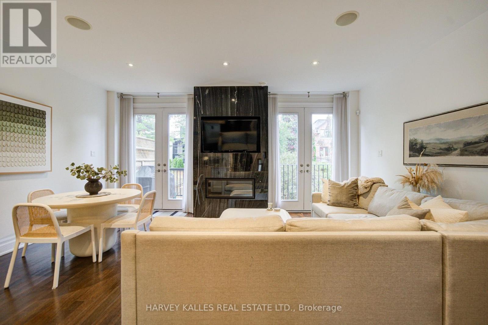 328 Douglas Avenue, Toronto, ON photo 15