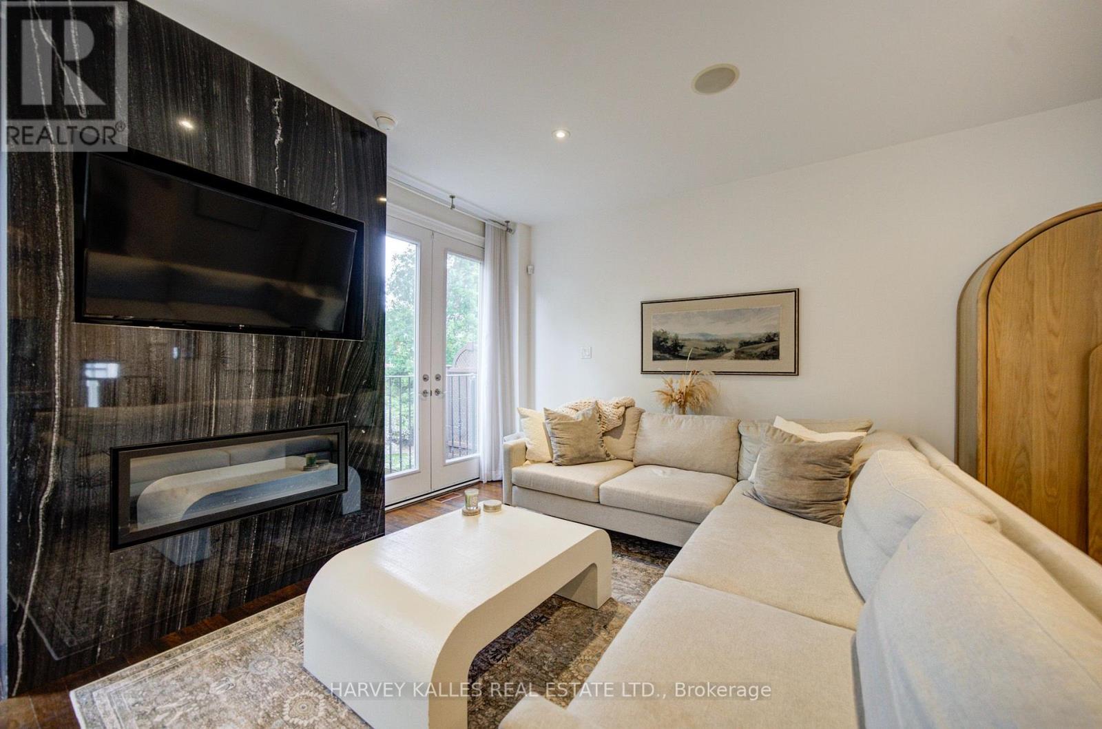 328 DOUGLAS AVENUE - 19