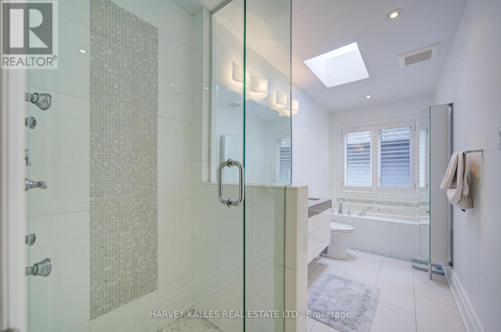 328 Douglas Avenue, Toronto, ON photo 25