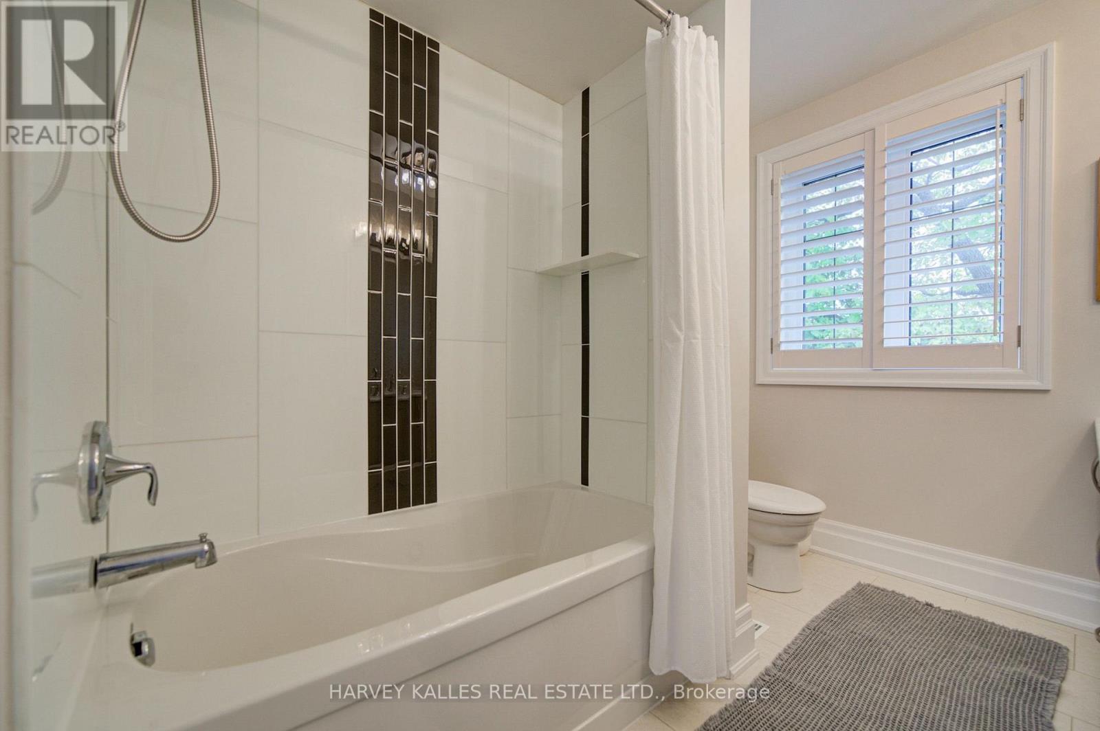 328 Douglas Avenue, Toronto, ON photo 32