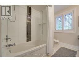 328 Douglas Avenue, Toronto, ON M5M1H1 Photo 32