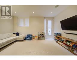328 Douglas Avenue, Toronto, ON M5M1H1 Photo 38