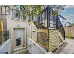 328 Douglas Avenue, Toronto, ON M5M1H1 Photo 45