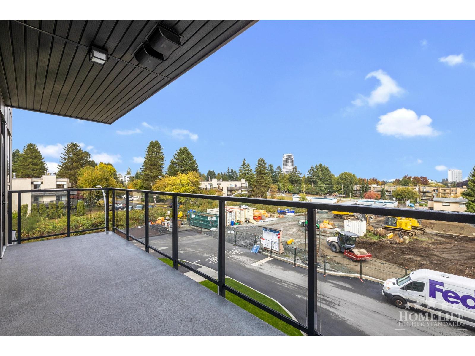 302 10425 147 STREET, Surrey - Image 1